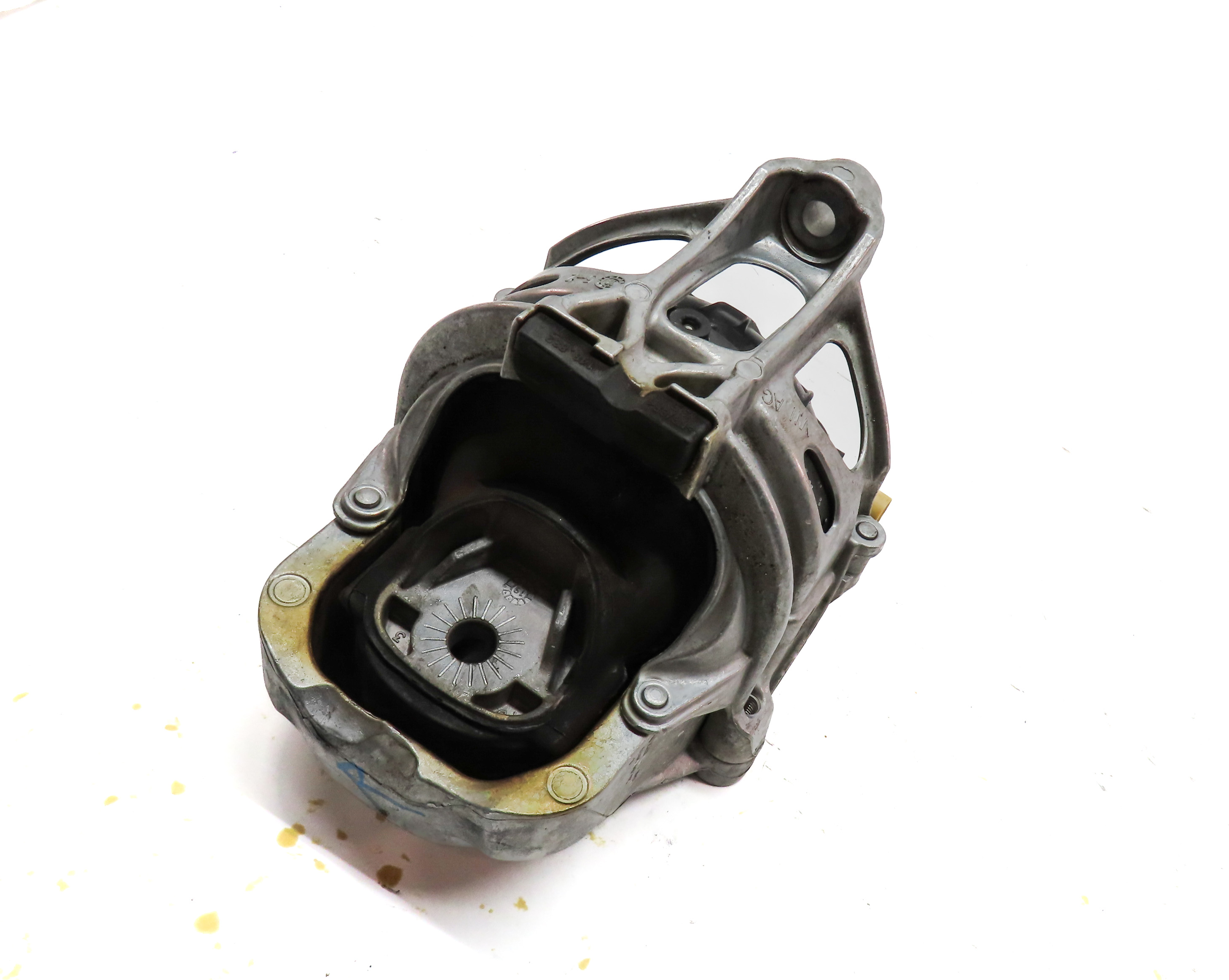 2019 AUDI Q5 (FY 80A) 2.0L (DJYA) RIGHT PASSENGER ENGINE MOTOR MOUNT — exact item pictured